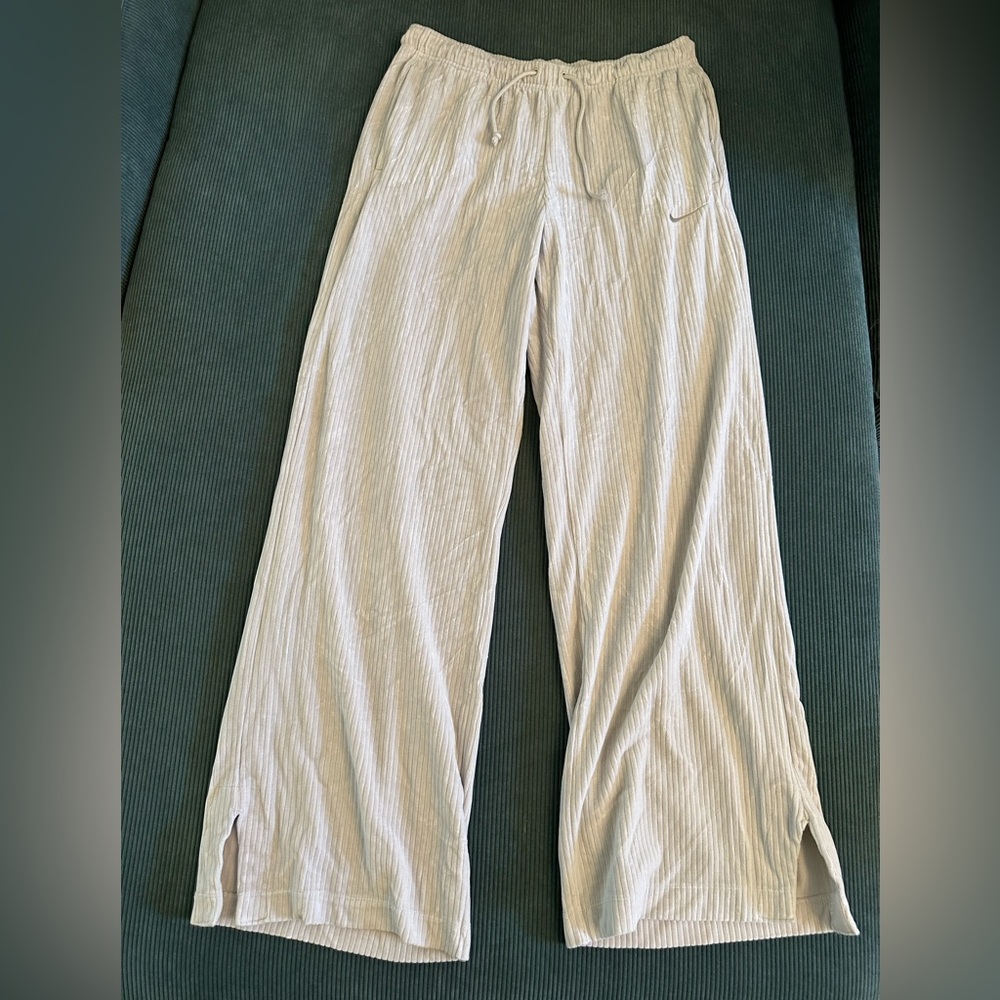 Nike ribbed cream sweat pants